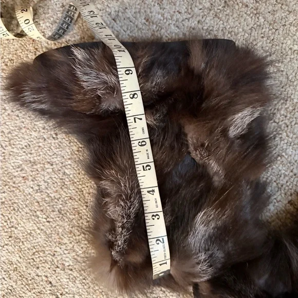 Luxurious Fox Fur Boots, size 6.5-7 - Picture 5 of 6